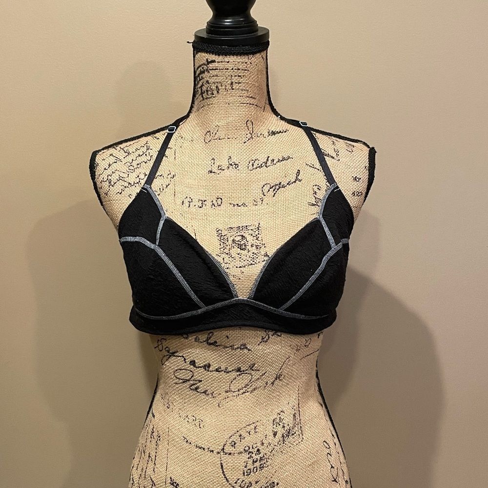 New Free People Black Stitched Racerback Bra Large B-1338
